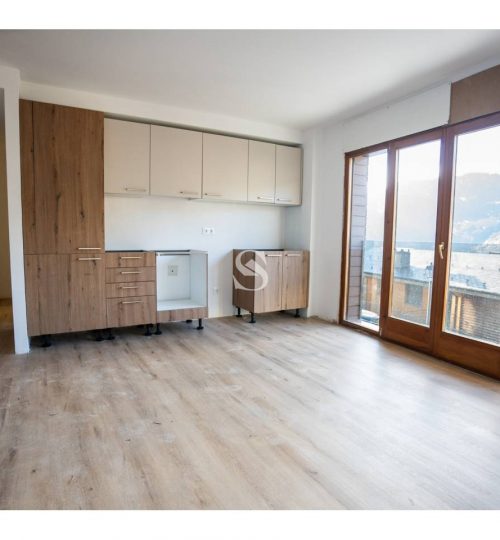 Obra Nueva en Canillo, Sterling
