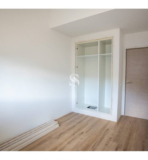 Obra Nueva en Canillo, Sterling