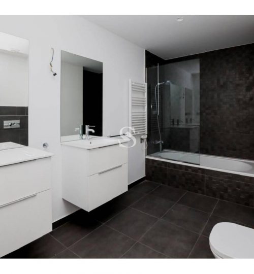 Penthouse for sale in the center of Andorra la Vella, Sterling