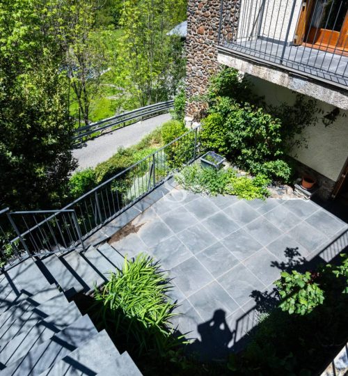 Chalet unifamiliar con jardín y terreno construible en venta – Anyós (La Massana), Sterling