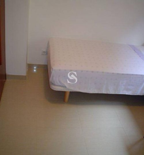 Apartment for sale in Arinsal with terrace, parking and storage room – 2 bedrooms, Sterling