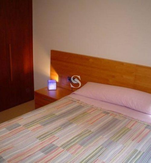 Apartment for sale in Arinsal with terrace, parking and storage room – 2 bedrooms, Sterling