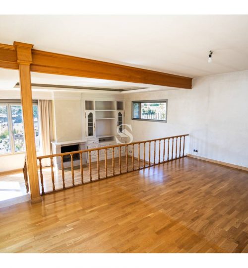 Luxury chalet + private apartment for sale in Encamp, Sterling