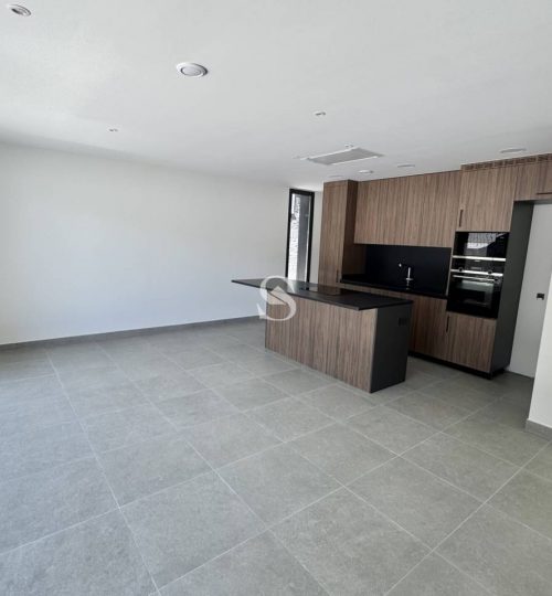 Chalet pareado con terraza y vistas en Pal, Sterling