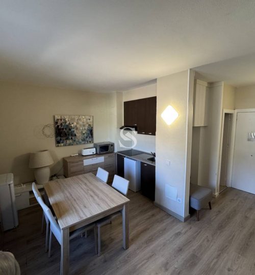 Estudio en venta en El Pas de la Casa – Rentabilidad del 7,2% anual, Sterling
