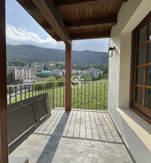 Piso en Alquiler con sol todo el día y vistas abiertas en La Massana, Sterling