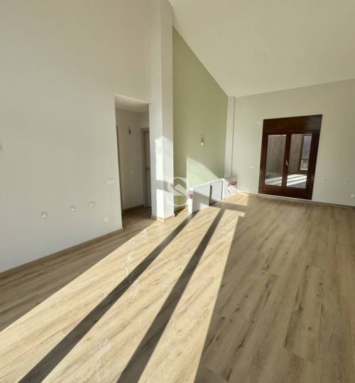 Obra Nueva en Canillo, Sterling