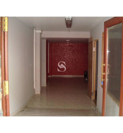 Commercial Property for Sale located in Encamp