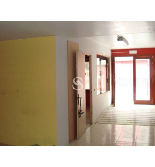 Commercial Property for Sale located in Encamp